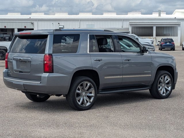 Used 2019 Chevrolet Tahoe LT w/ Luxury Package RWD image 5