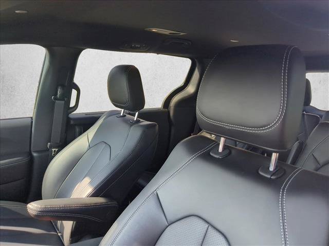 New 2026 Chrysler Voyager LX FWD image 4
