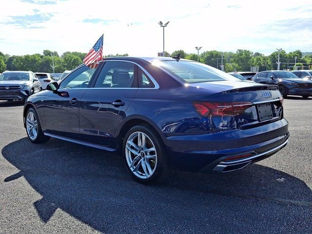Used 2021 Audi A4 2.0T Premium w/ Convenience Package AWD/4WD image 4