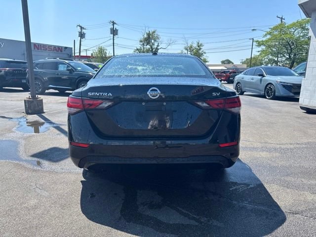 Used 2022 Nissan Sentra SV FWD image 3