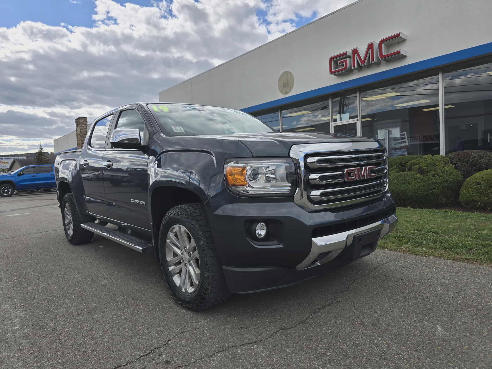 Used 2019 GMC Canyon SLT w/ Driver Alert Package video 1