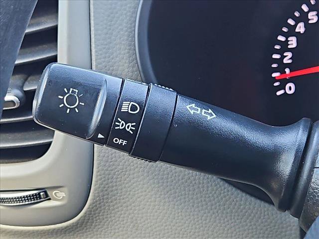 Used 2015 Kia Soul + FWD image 16