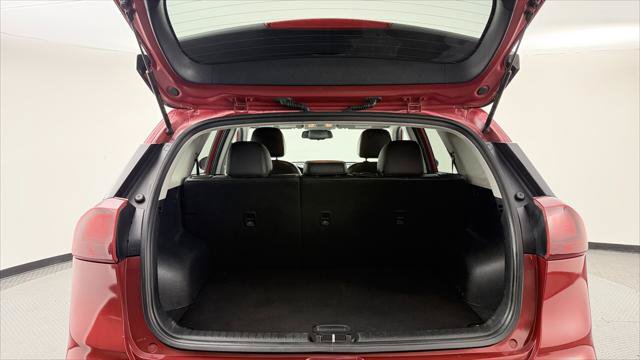 Used 2022 Kia Niro EX w/ Cold Weather Package FWD image 17