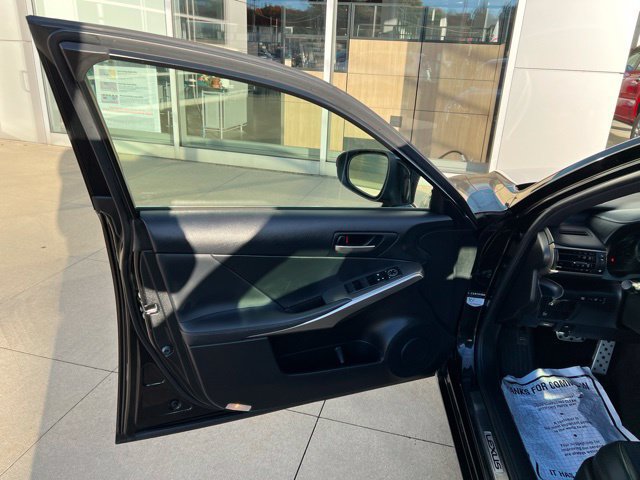 Used 2017 Lexus IS 300 F Sport w/ F Sport Package AWD/4WD image 28