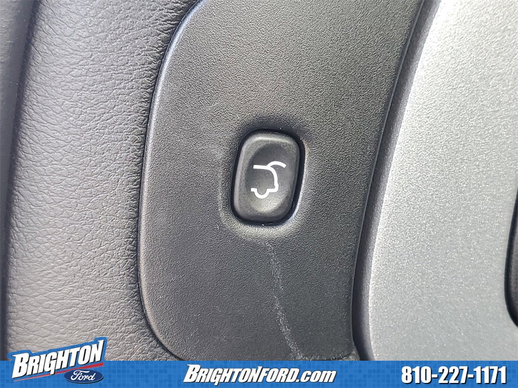 Used 2017 Jeep Cherokee Trailhawk image 9