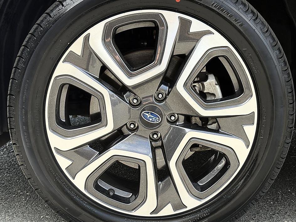 Used 2024 Subaru Ascent Limited w/ Technology Package image 7