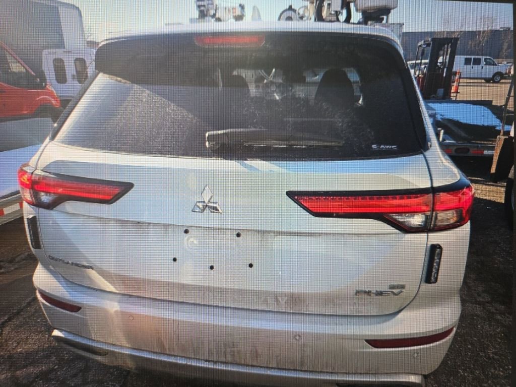 Used 2024 Mitsubishi Outlander SEL image 13