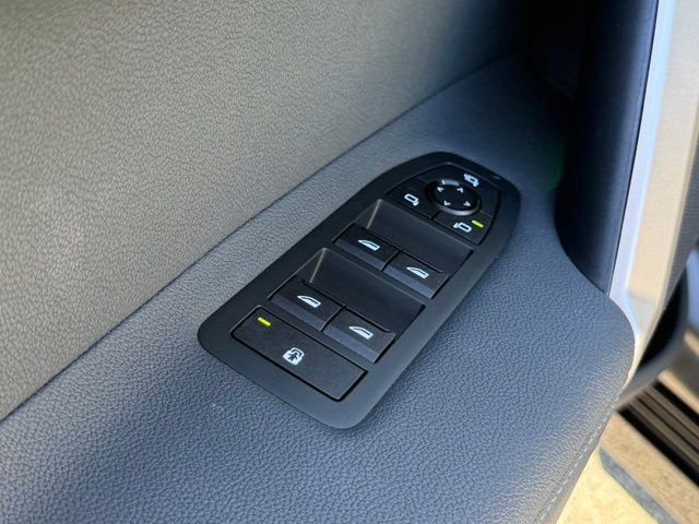 Used 2026 BMW iX xDrive45 w/ Premium Package image 19