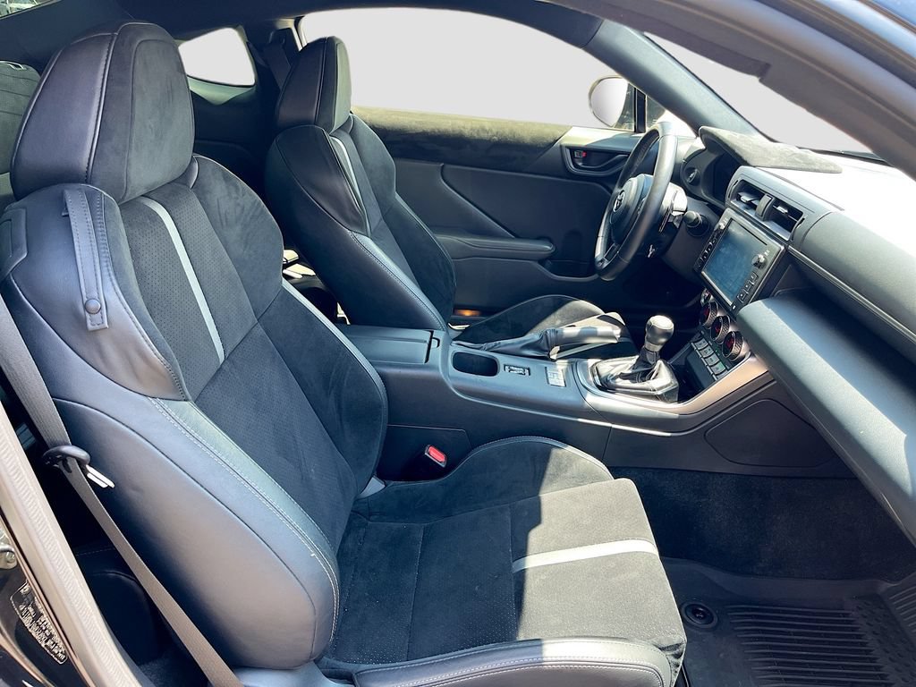 Used 2023 Toyota GR86 Premium w/ ALL Weather Mat Package (TMS) RWD image 26