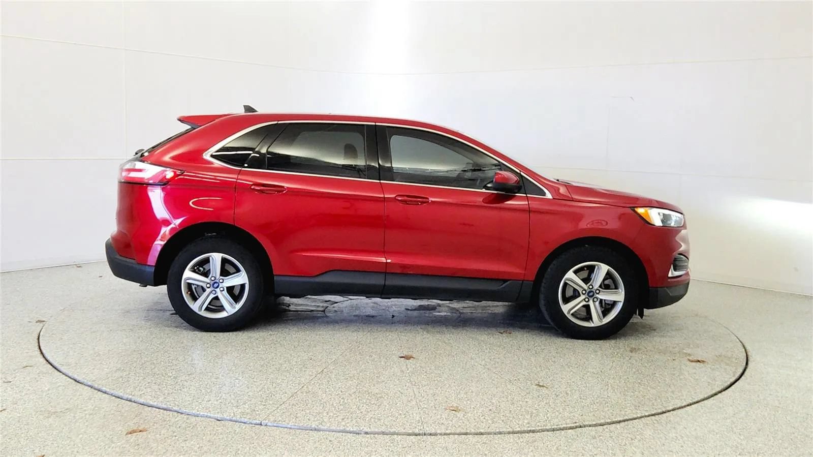 Used 2022 Ford Edge SEL w/ Convenience Package AWD/4WD image 9