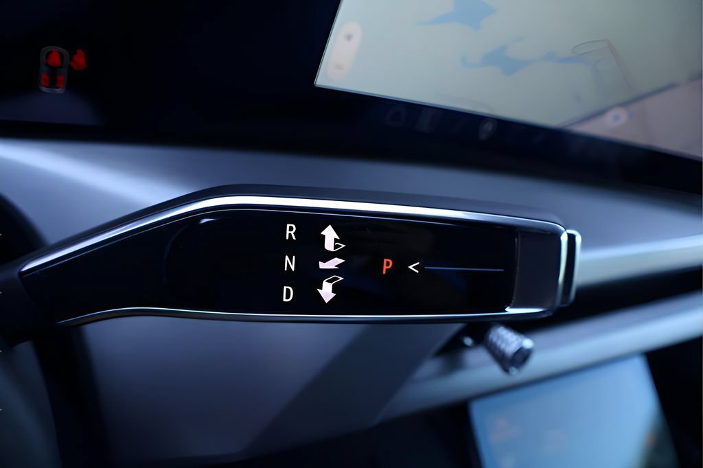 New 2026 Cadillac Vistiq Premium Luxury AWD/4WD image 26