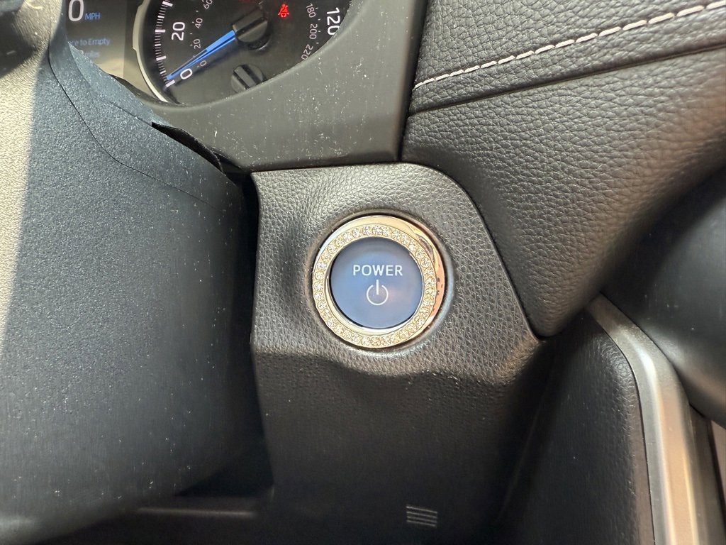 Used 2022 Toyota RAV4 XLE Premium image 32