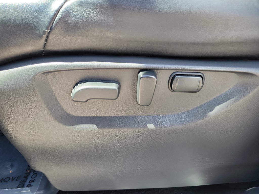 Used 2021 Nissan Armada Platinum w/ Captain's Chairs Package RWD image 28