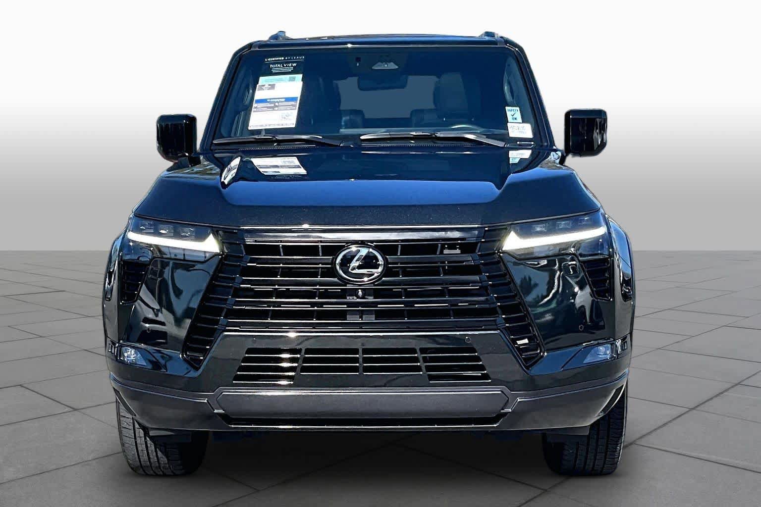 Used 2024 Lexus GX 550 w/ Accessory Package (Z1) AWD/4WD image 3