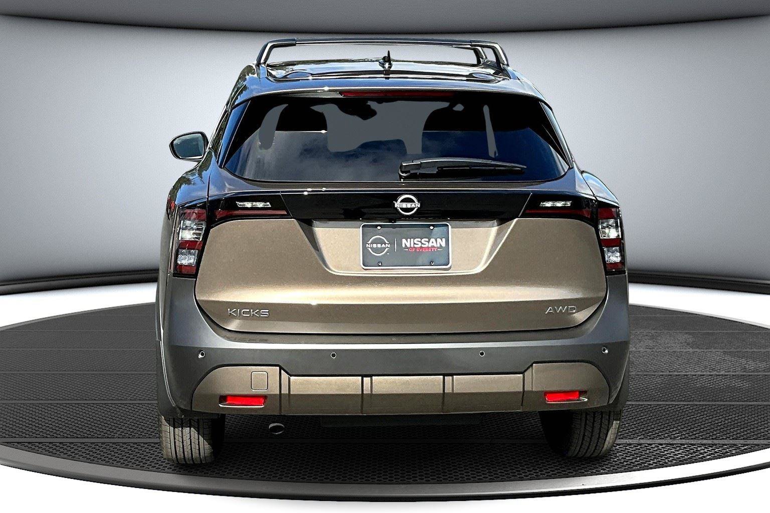 New 2026 Nissan Kicks SV w/ SV Premium Package AWD/4WD image 5
