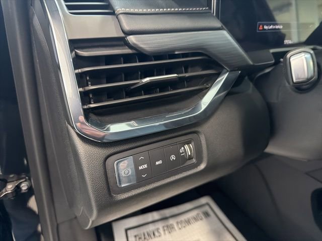 Used 2025 GMC Acadia Elevation w/ Elevation Premium Package AWD/4WD image 25
