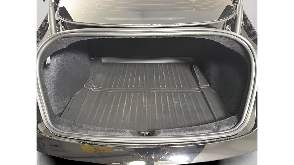 Used 2025 Tesla Model 3 Long Range RWD image 29