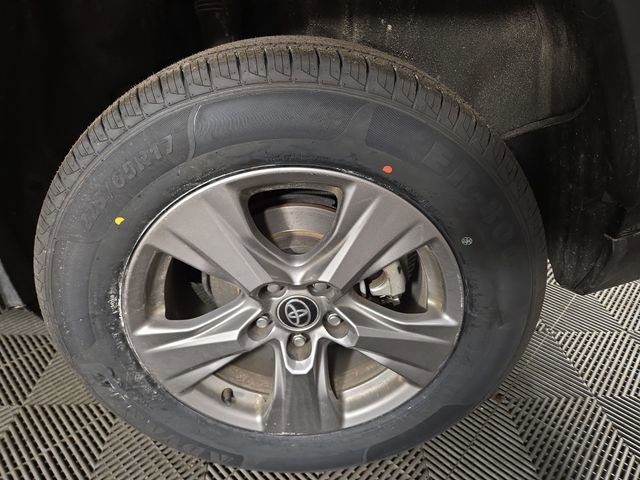 Used 2024 Toyota RAV4 XLE image 11
