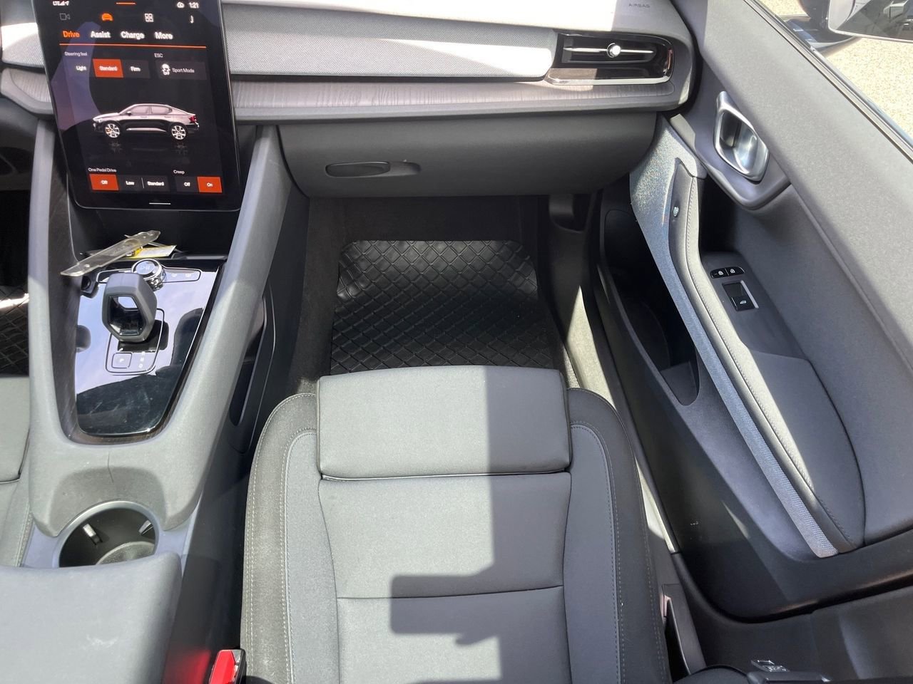 Used 2022 Polestar Polestar 2 w/ Plus Package AWD/4WD image 15