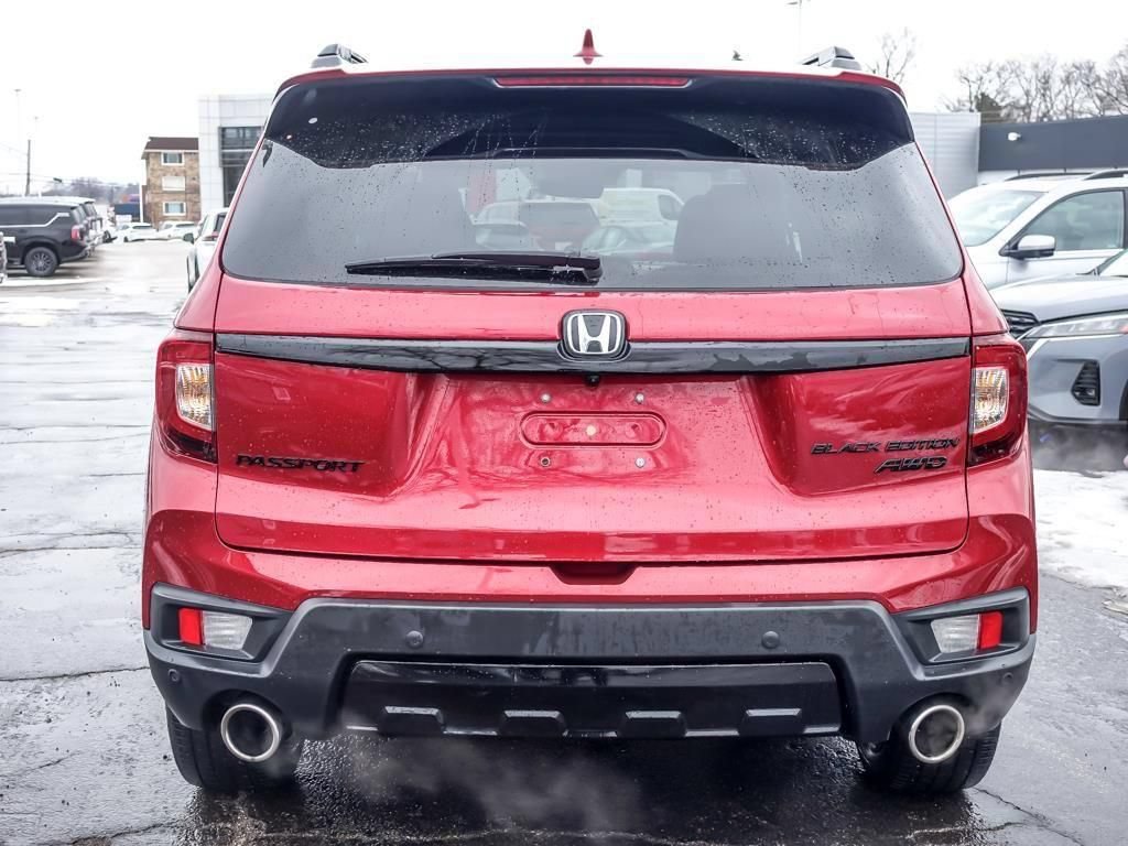 Used 2024 Honda Passport Black Edition image 6
