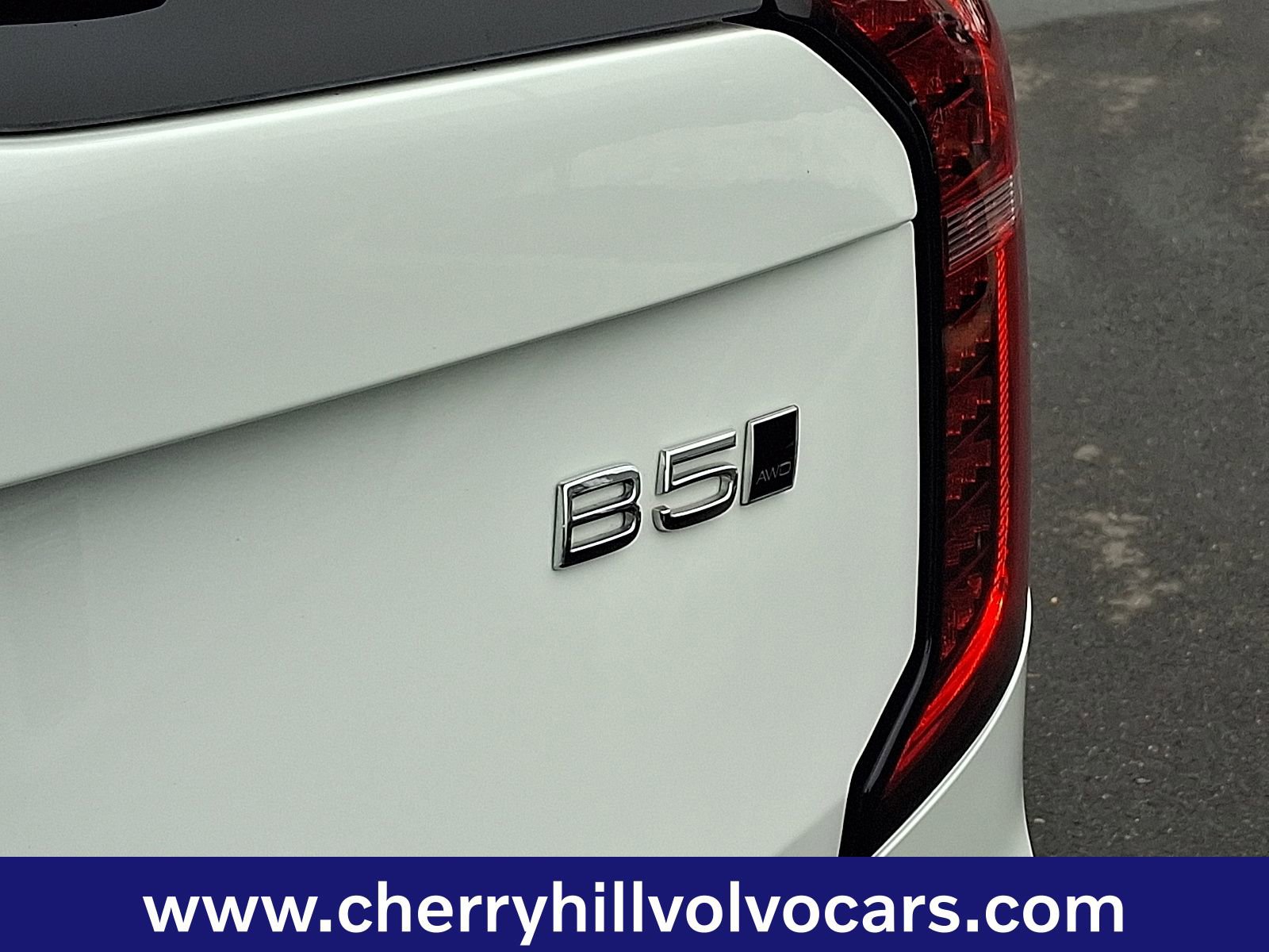 Certified 2025 Volvo XC90 B5 Plus image 31