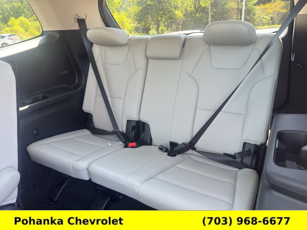 Used 2024 Kia Telluride SX w/ Towing Package FWD image 34