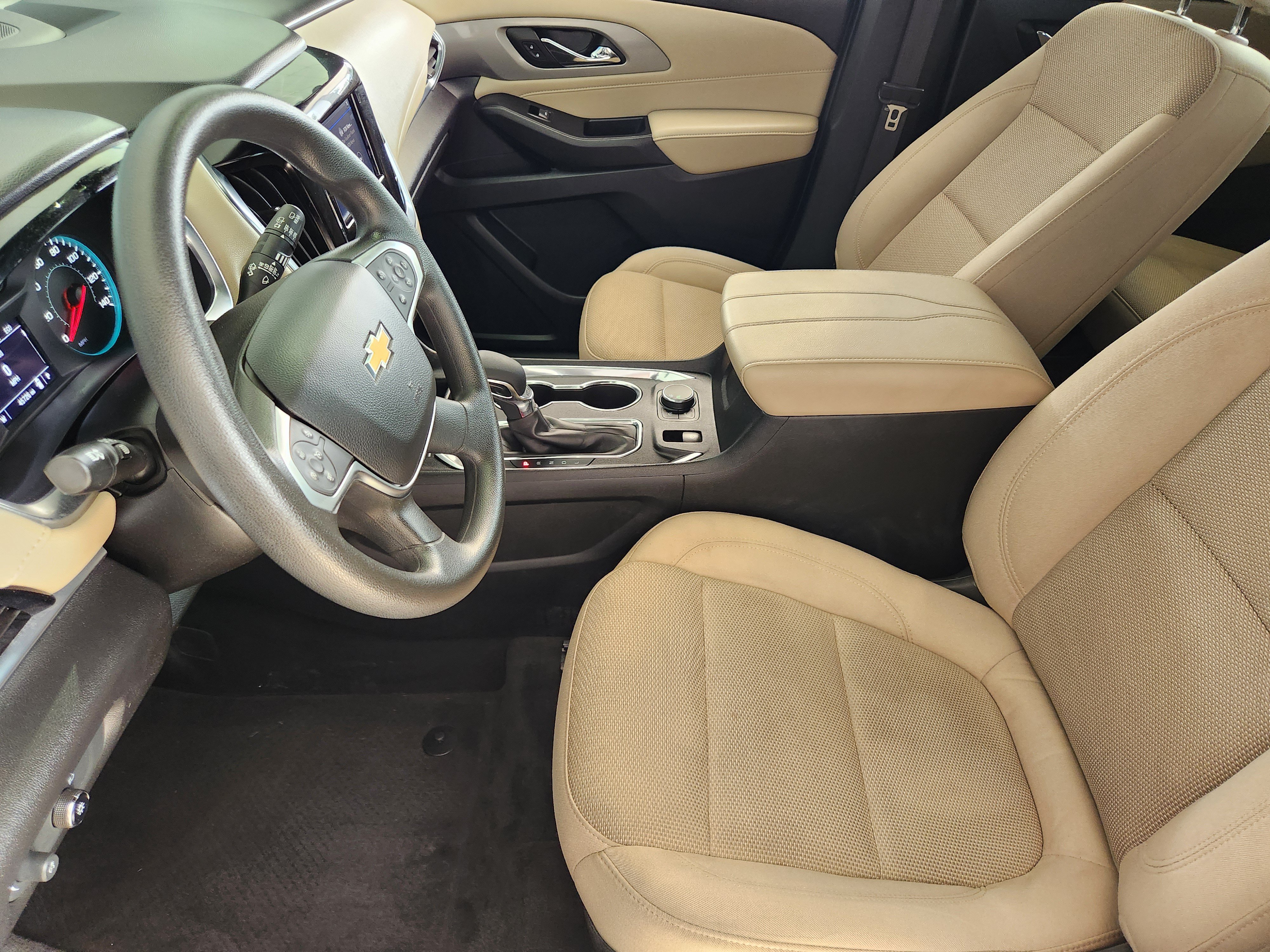 Certified 2023 Chevrolet Traverse LS FWD image 13