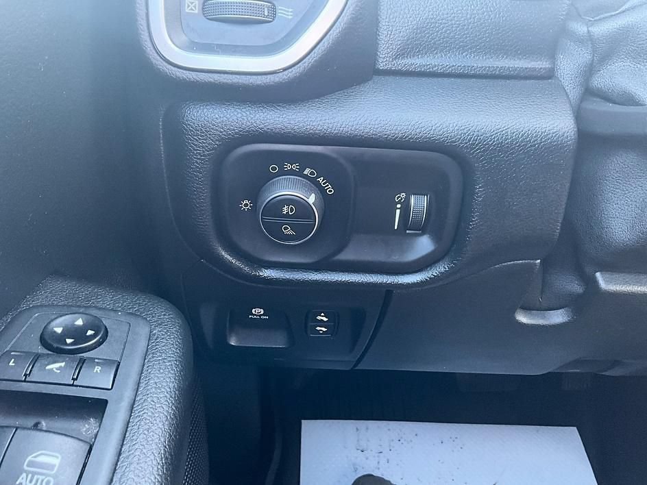 Used 2021 RAM 1500 Big Horn AWD/4WD image 17