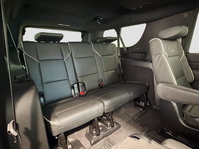 New 2026 Cadillac Escalade ESV Luxury w/ LPO, Floor Liner Package AWD/4WD image 25