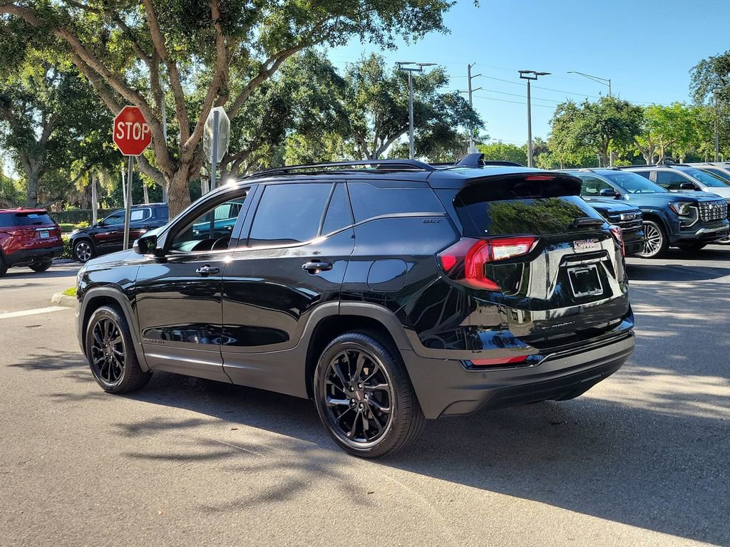 Certified 2023 GMC Terrain SLT w/ Tech Package FWD image 3