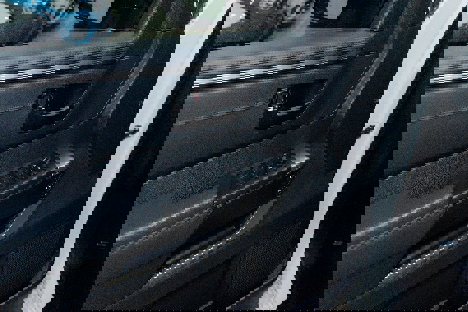 Used 2024 Toyota Tundra Limited image 32