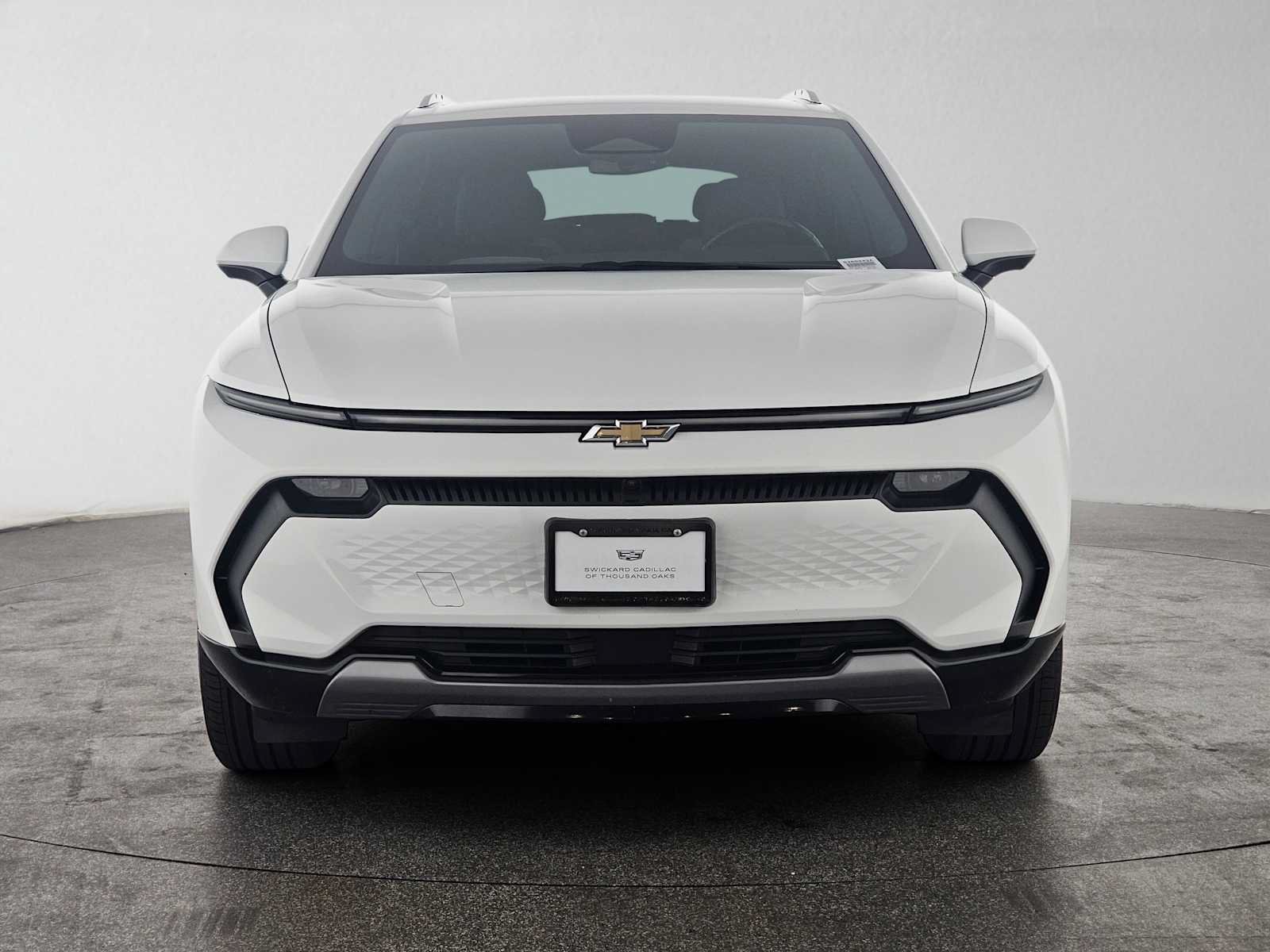 Used 2024 Chevrolet Equinox EV LT FWD image 8