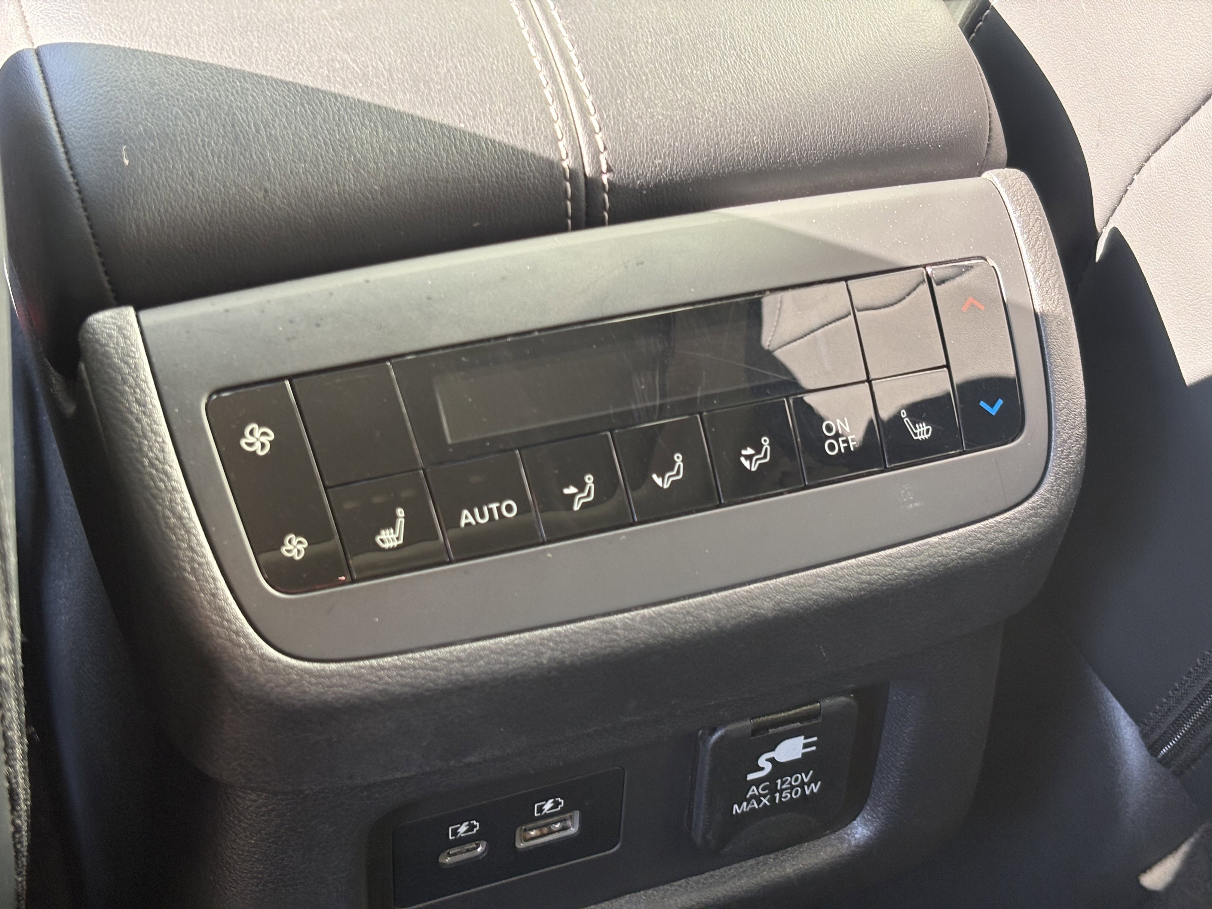 Used 2023 Nissan Pathfinder Platinum w/ Lighting Package (N93) AWD/4WD image 14