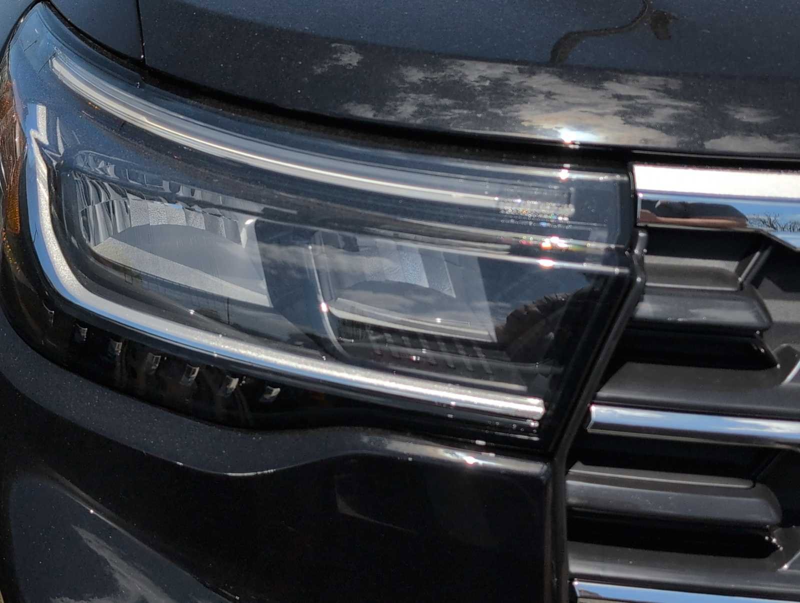 New 2026 Ford Explorer Active RWD image 4