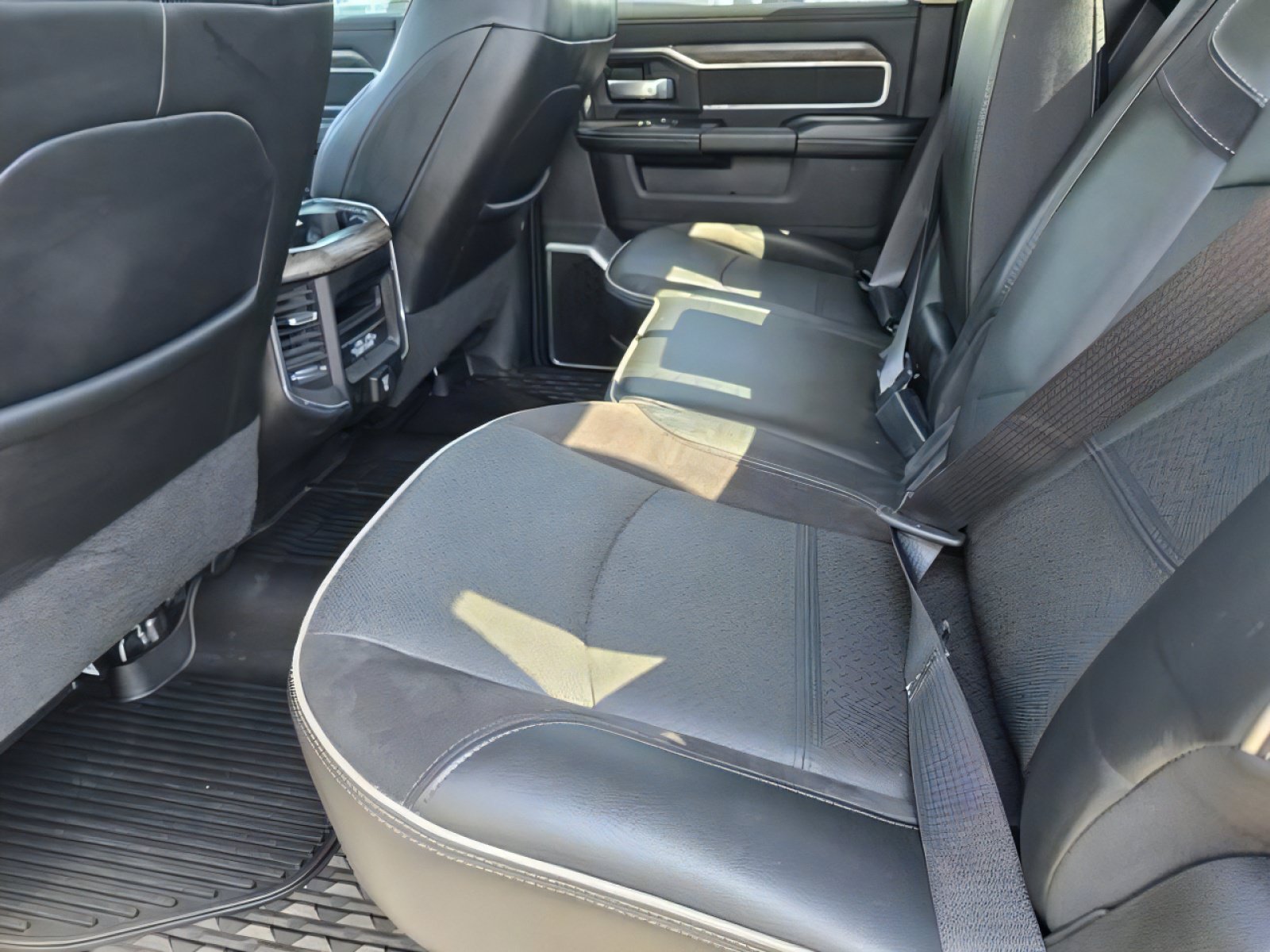 Used 2021 RAM 2500 Laramie AWD/4WD image 14