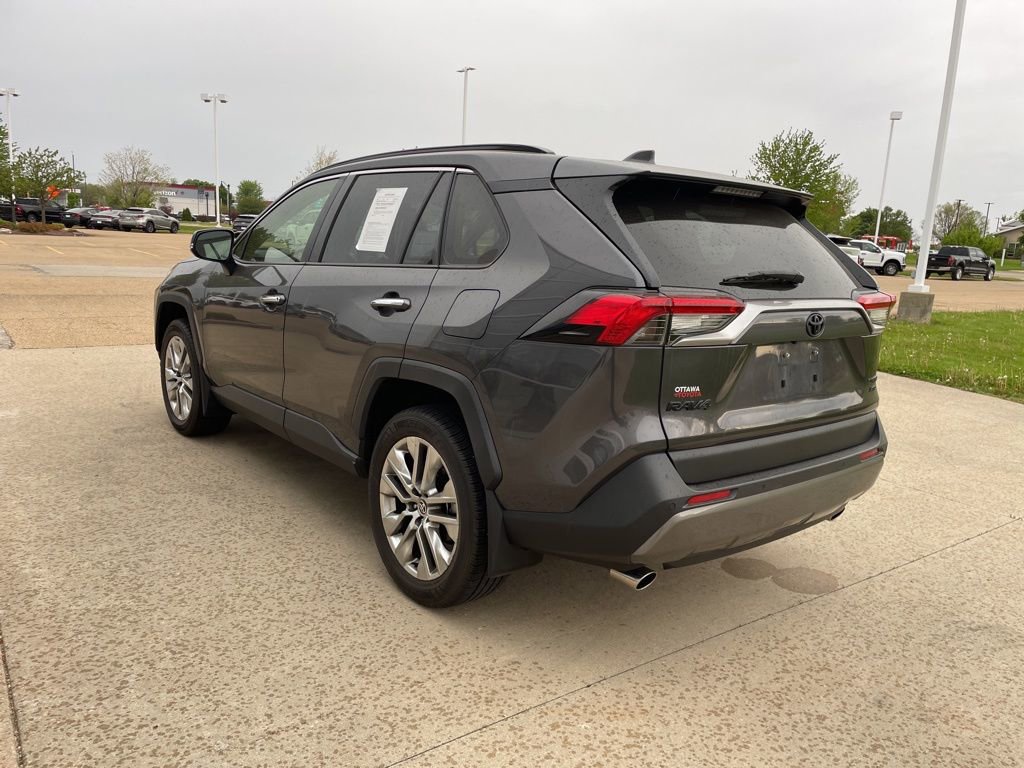 Used 2020 Toyota RAV4 Limited w/ Limited Grade Weather Package AWD/4WD image 7