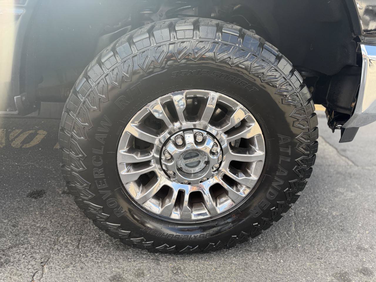 Used 2021 Ford F250 XLT w/ XLT Premium Package AWD/4WD image 9