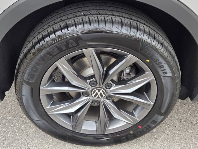 Used 2023 Volkswagen Tiguan SE FWD image 10