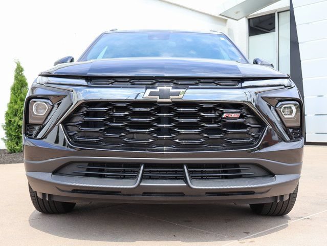 Used 2024 Chevrolet TrailBlazer RS w/ Driver Confidence Package FWD image 3