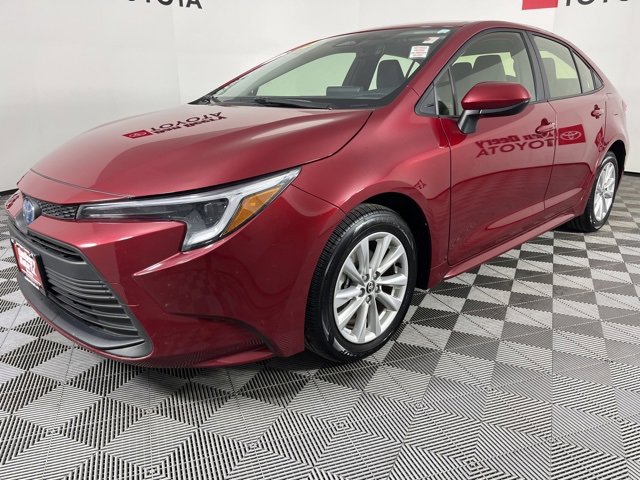 Certified 2025 Toyota Corolla LE w/ LE Premium Package image 22
