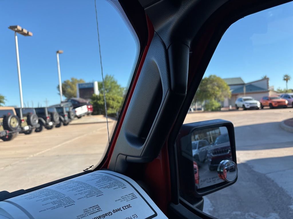 Used 2023 Jeep Gladiator Sport AWD/4WD image 36