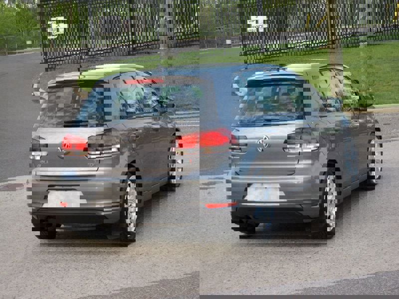 Used 2011 Volkswagen Golf TDI image 13