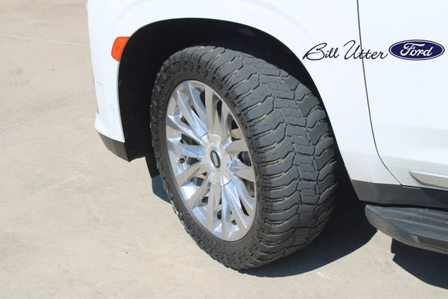 Used 2021 Cadillac Escalade Premium Luxury w/ LPO, Illumination Package RWD image 8