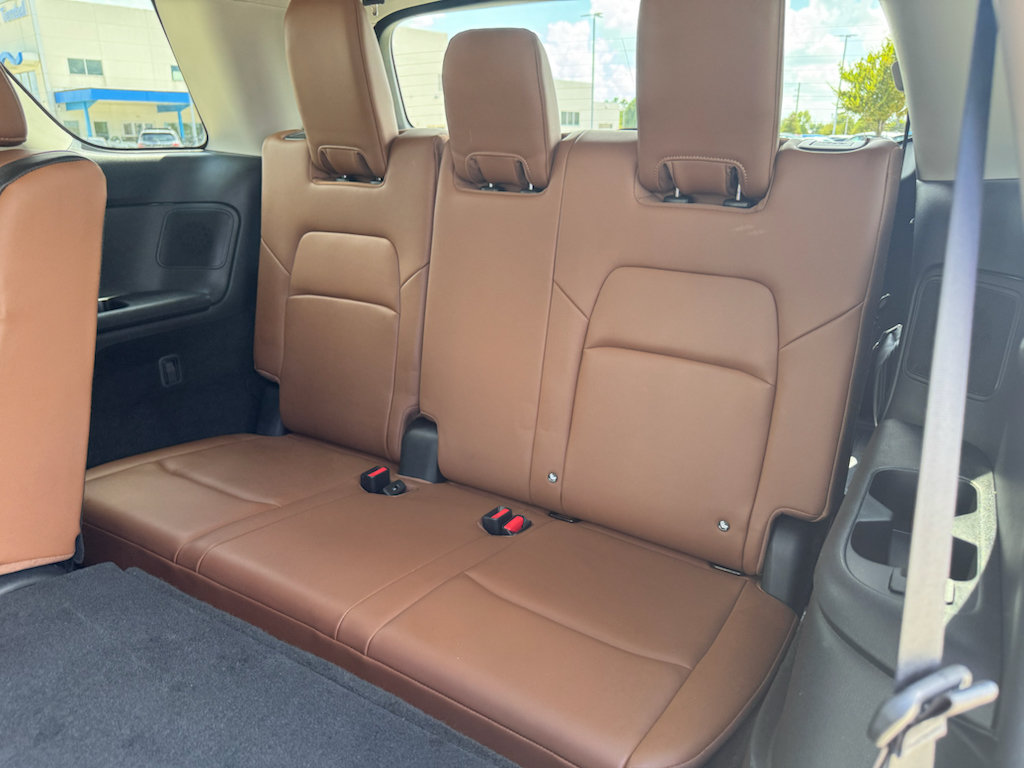Used 2024 Nissan Pathfinder Platinum w/ Cargo Package FWD image 30
