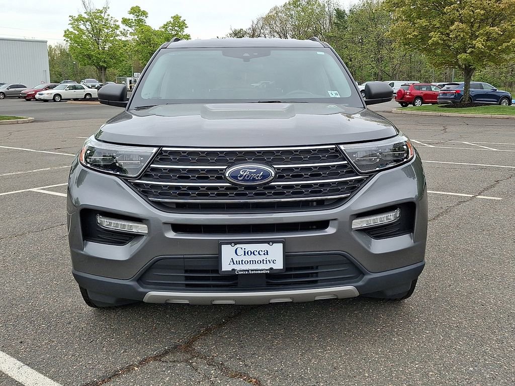 Certified 2023 Ford Explorer XLT w/ Equipment Group 202A AWD/4WD image 5