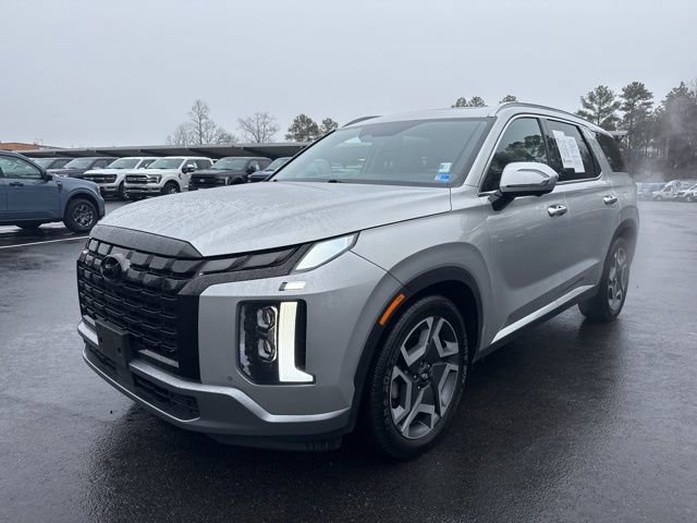 Used 2024 Hyundai Palisade Limited image 1