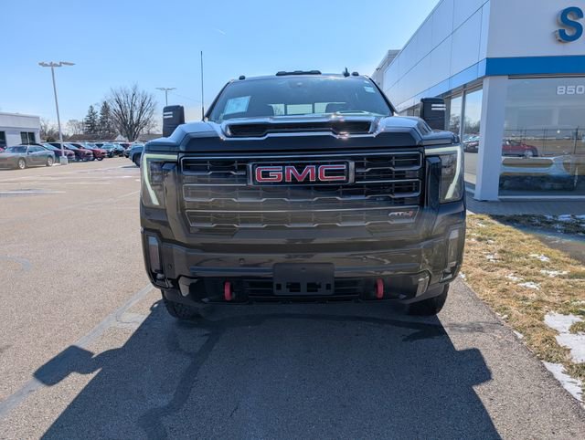 Used 2024 GMC Sierra 2500 AT4 w/ AT4 Premium Plus Package AWD/4WD image 2