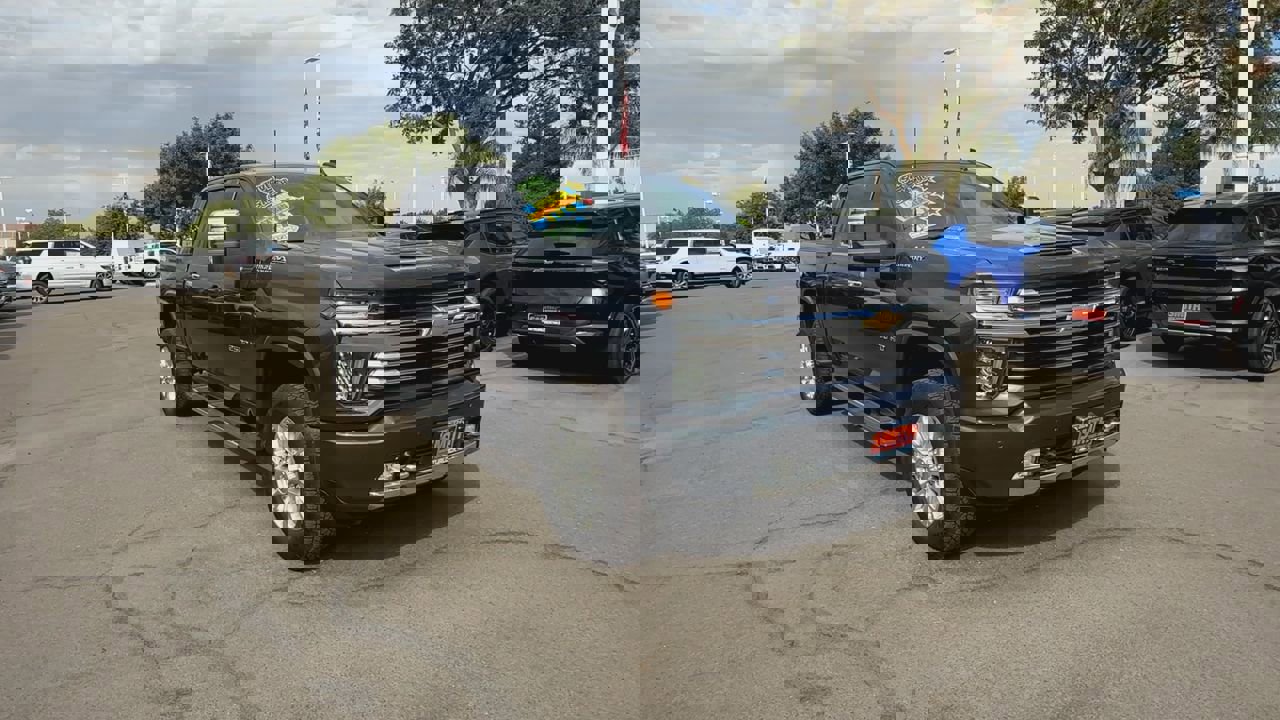 Used 2020 Chevrolet Silverado 2500 High Country w/ Z71 Off-Road Package image 1