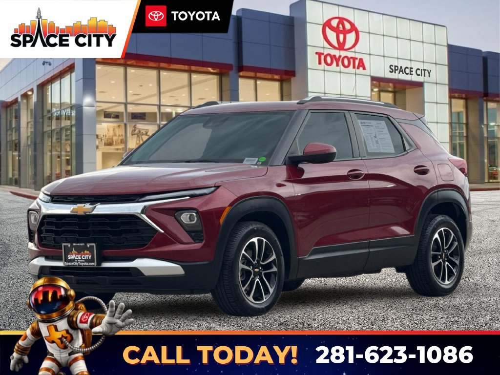 Used 2025 Chevrolet TrailBlazer LT w/ LT Cold Weather Package