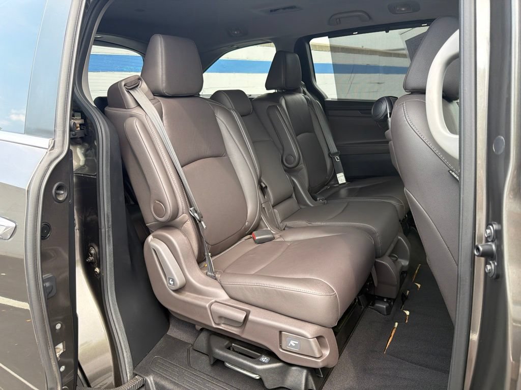 Certified 2022 Honda Odyssey Touring image 24